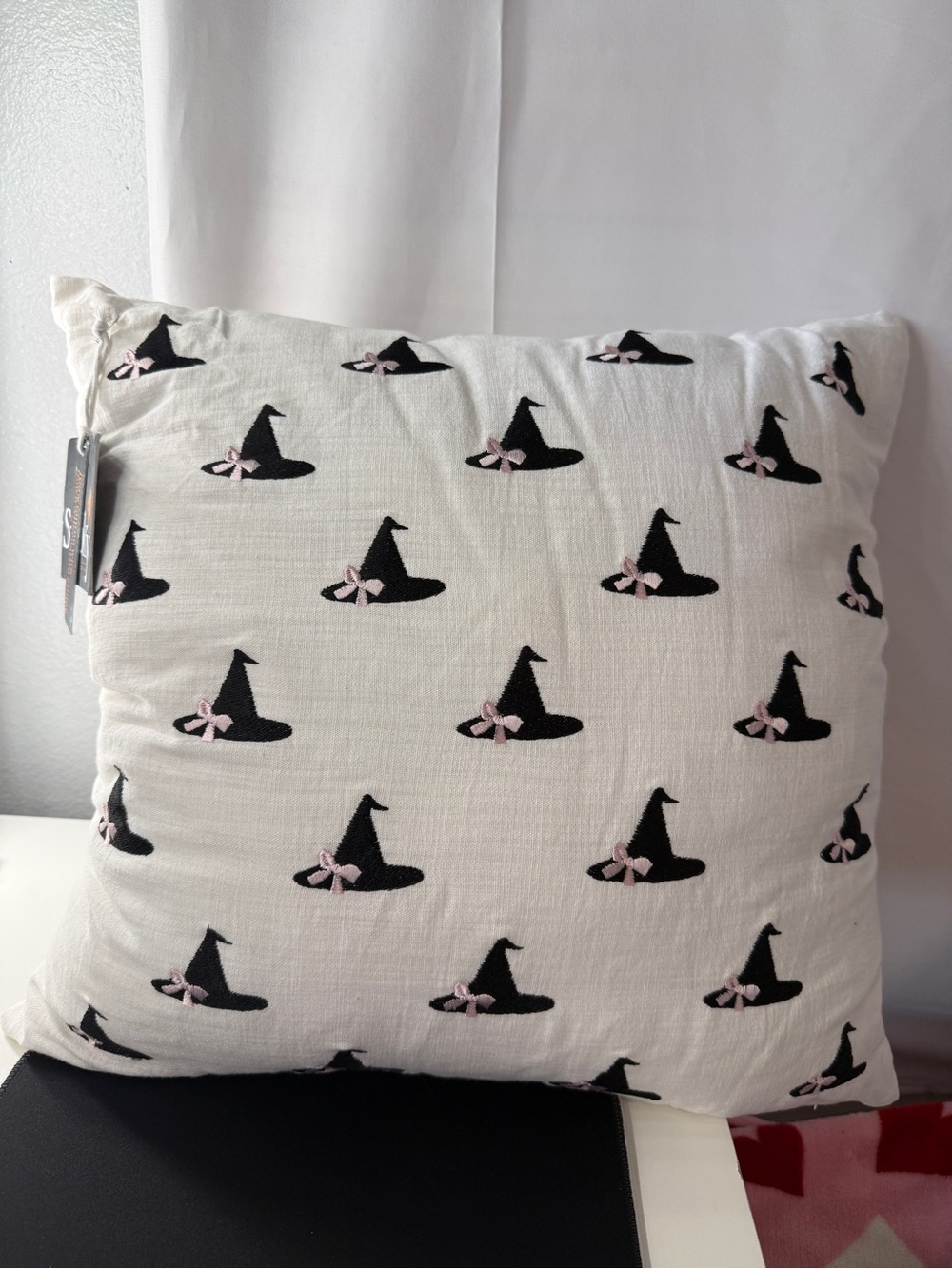 Spooky By Indigo Home Pink Bow Witch Hat Decorative Pillow 20x20 NWT